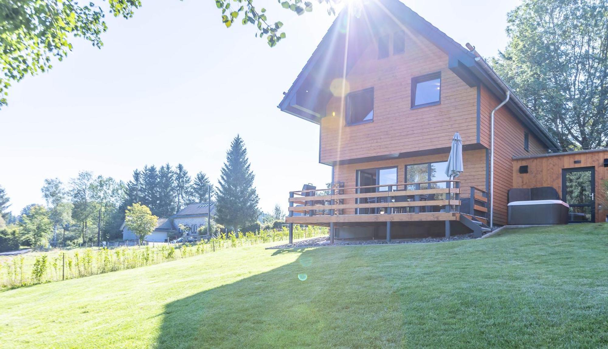 Urlaub Am Schwarzbach Mit Sauna Und Whilpool Butgenbach Esterno foto